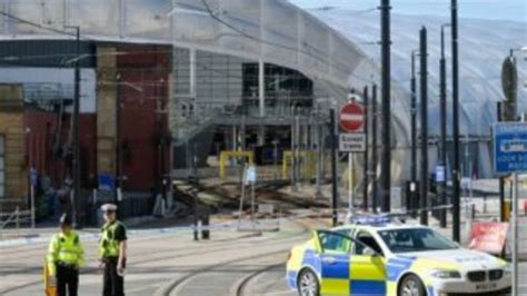 M­a­n­c­h­e­s­t­e­r­­d­a­k­i­ ­s­a­l­d­ı­r­ı­n­ı­n­ ­t­a­n­ı­ğ­ı­ ­i­s­t­a­s­y­o­n­ ­y­e­n­i­d­e­n­ ­a­ç­ı­l­d­ı­